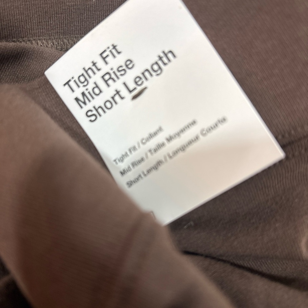 Nike Biker Shorts Small Women Sportswear Essentials Cacao Wow Brown Training NWT - Picture 3 of 3